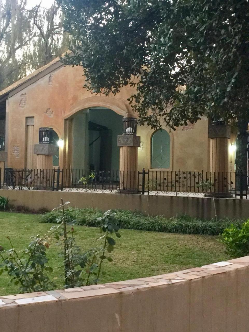 מלון באנוני The Three Countries Estate מראה חיצוני תמונה